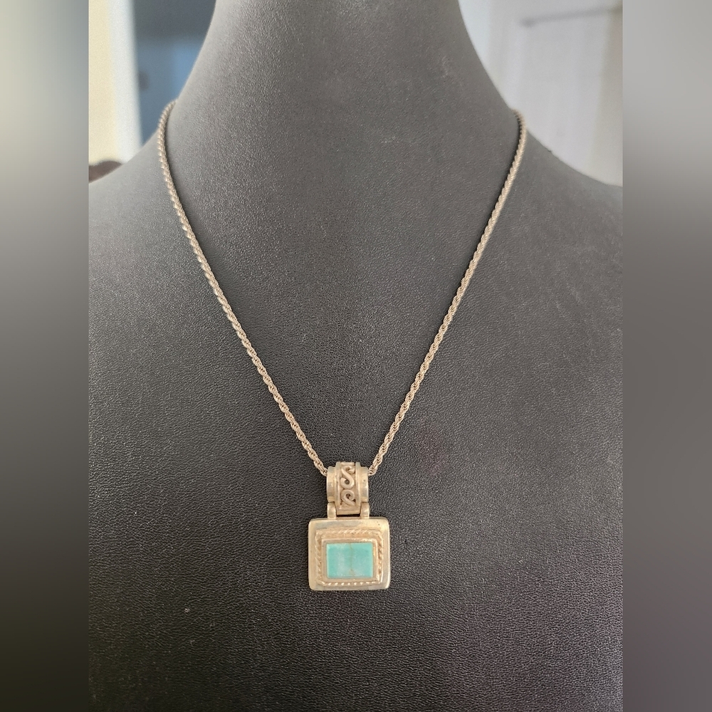 925 sterling silver necklace with Pendant